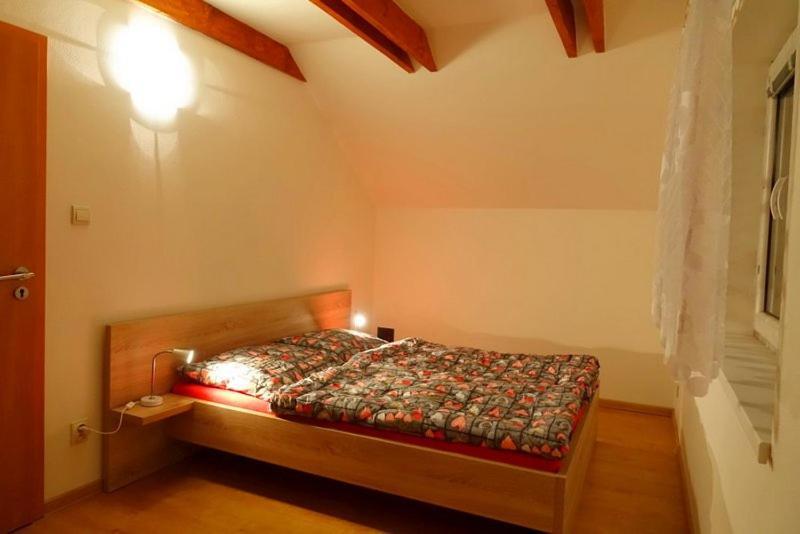 Chata pri jaskyni Bystrá Exterior foto